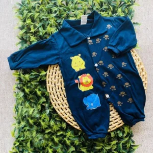 Alternative view of Macacão de bebê menino animais