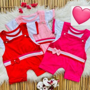 Kit macacão curto + camiseta de verão para bebê menina