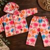 Conjunto Bebê Menina Blusa Manga Longa e Calça Estampa Moranguinho e Arco-Íris